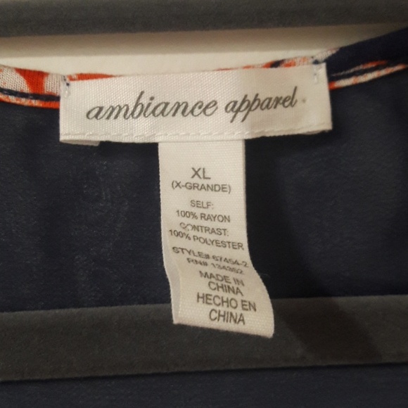 Blouse - Picture 3 of 4